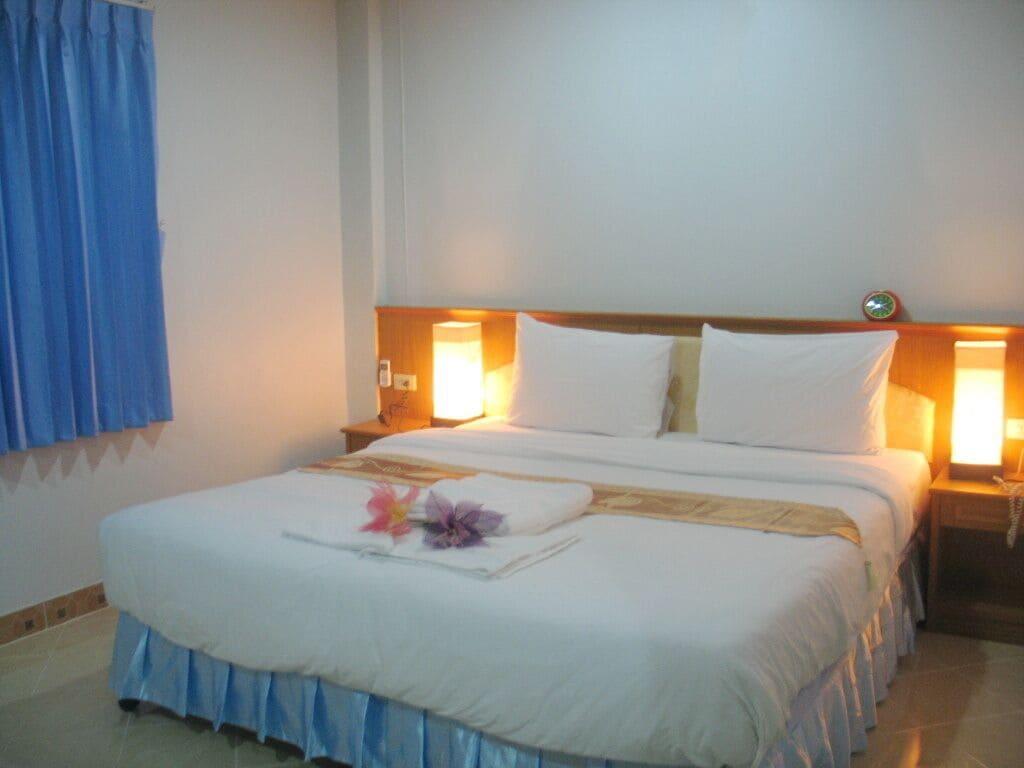 Lamai Guesthouse Patong Buitenkant foto