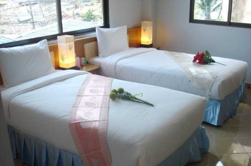 Lamai Guesthouse Patong Buitenkant foto